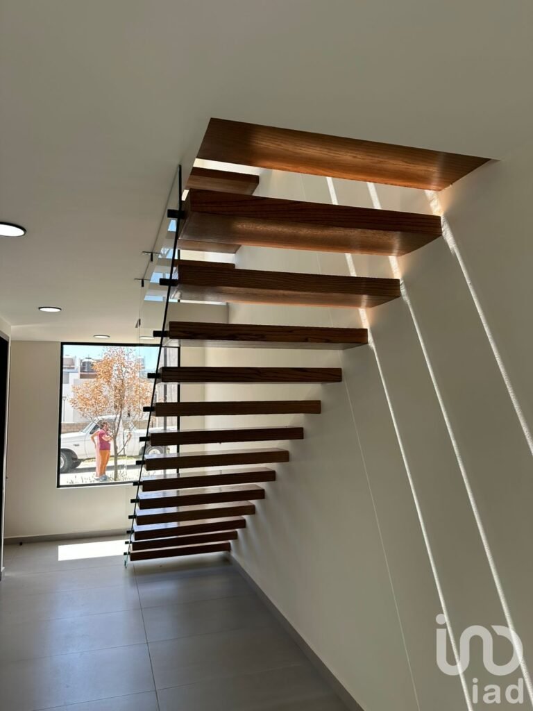 CASA EN VENTA EN RESIDENCIAL ALTARA 164 EN PACHUCA,HGO.