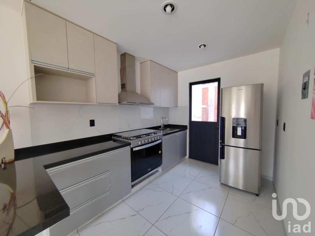 Casa con alberca en Condominio,  Jiutepec | Desde $2,408,500