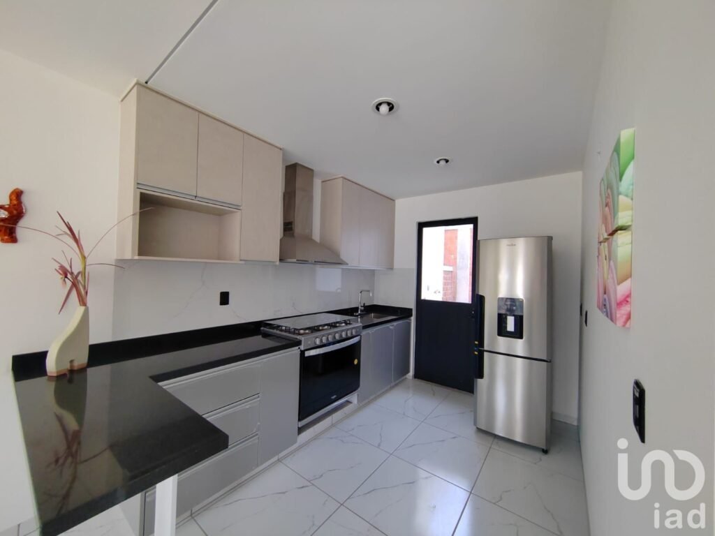 Casa 4 recámaras en Jiutepec con terraza y roof garden