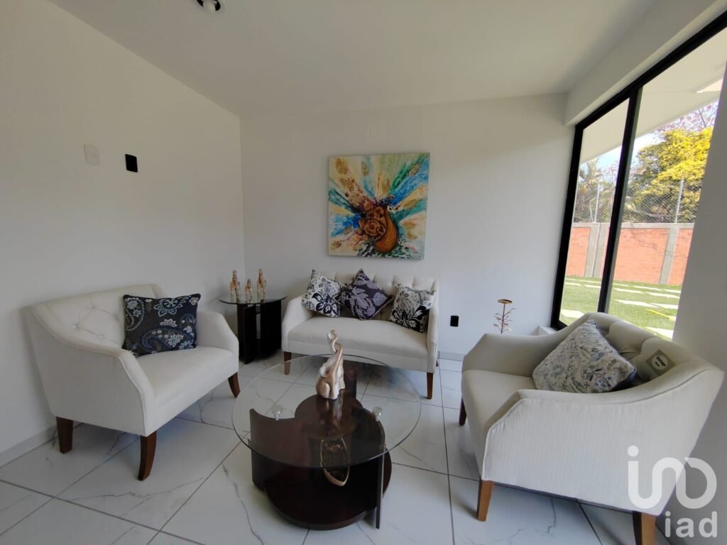 Casa 4 recámaras en Jiutepec con terraza y roof garden