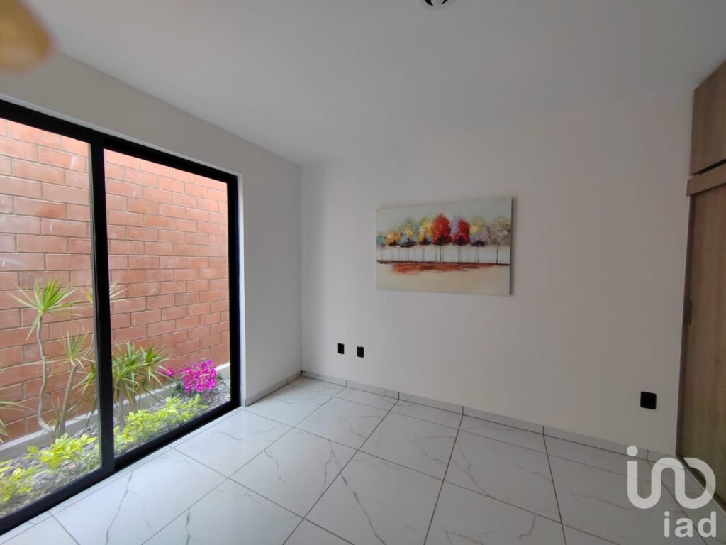 Casa 4 recámaras en Jiutepec con terraza y roof garden