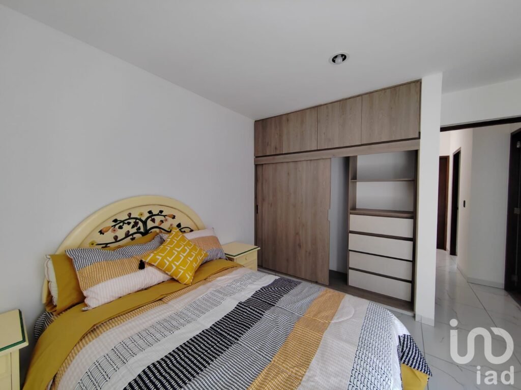 Casa 4 recámaras en Jiutepec con terraza y roof garden