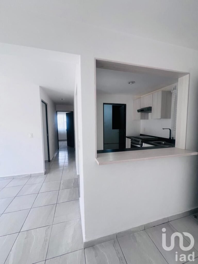 RENTA DE DEPARTAMENTO EN PRIVALIA AMBIENTA, CONDOMINIO HIGUERILLA, QUERETARO