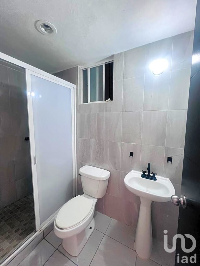 RENTA DE DEPARTAMENTO EN PRIVALIA AMBIENTA, CONDOMINIO HIGUERILLA, QUERETARO