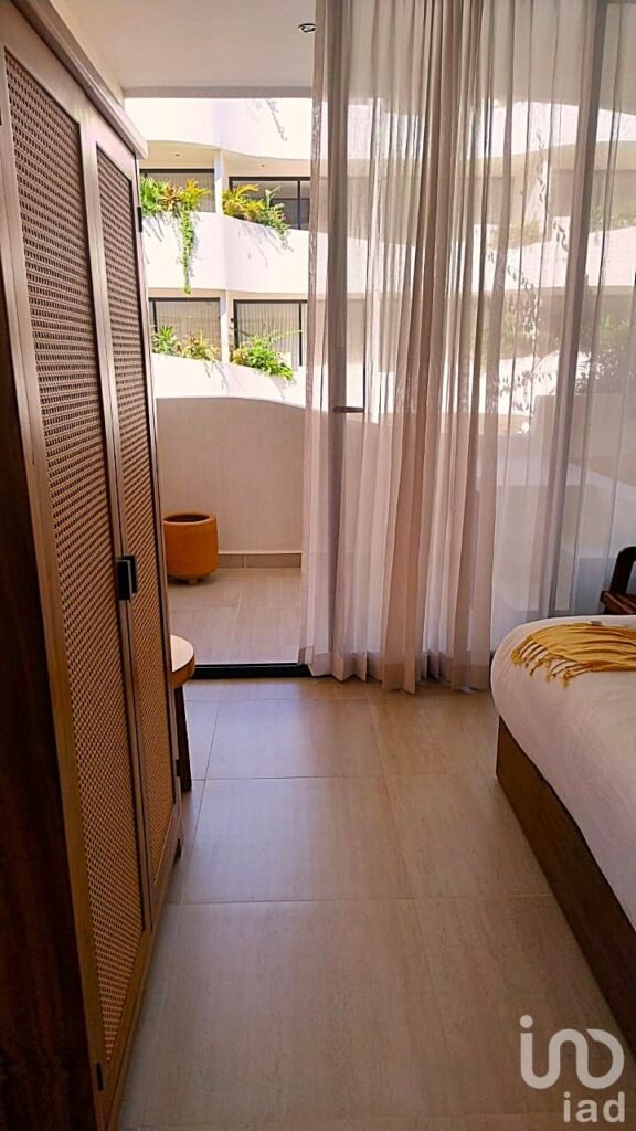 Estudio Amueblado en RENTA en espectacular Condo en Tulum