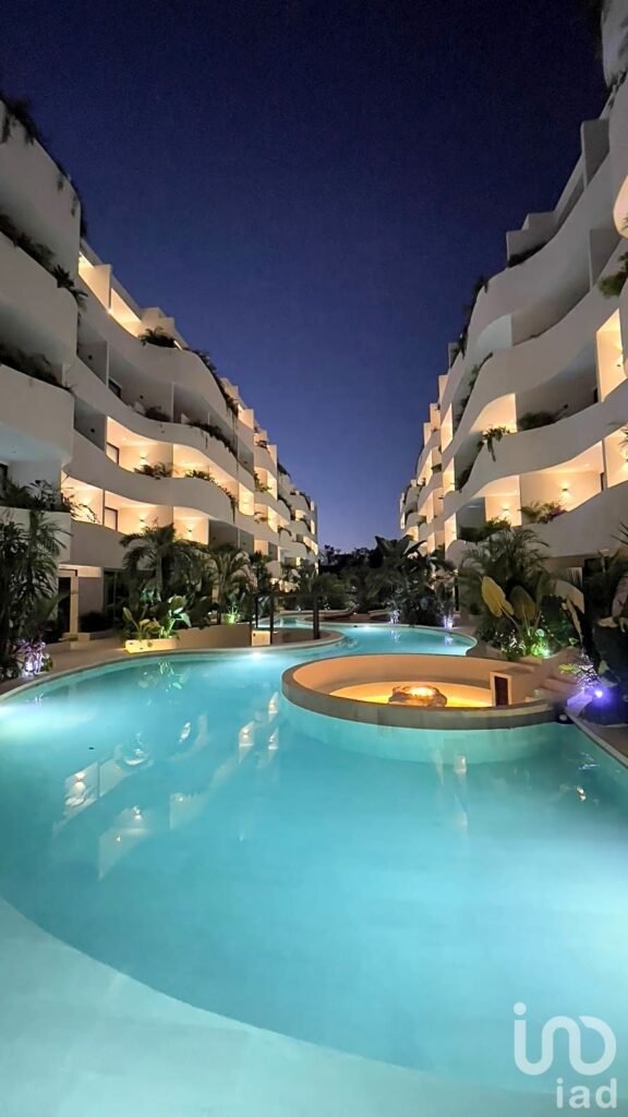 Estudio Amueblado en RENTA en espectacular Condo en Tulum