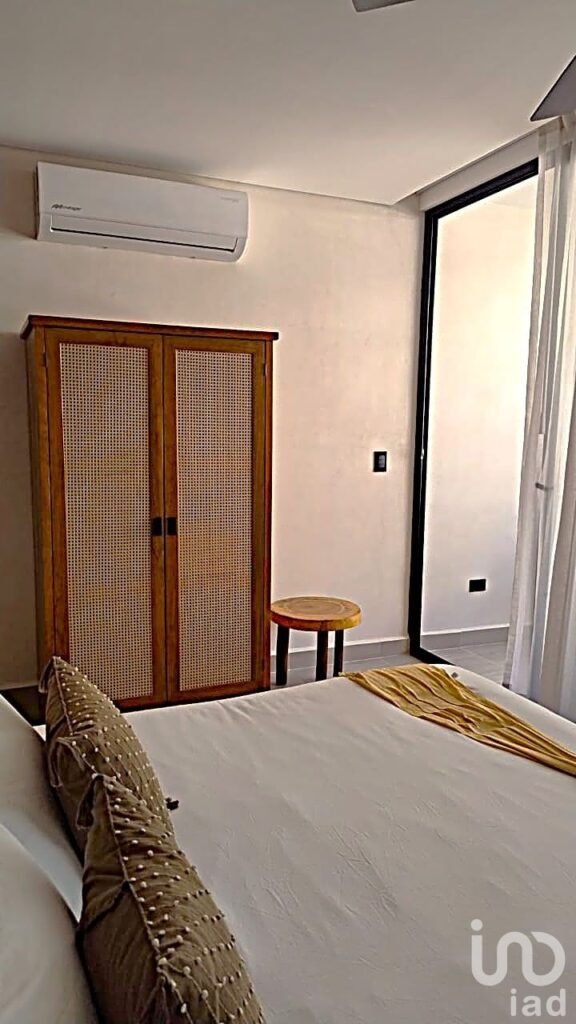 Estudio Amueblado en RENTA en espectacular Condo en Tulum