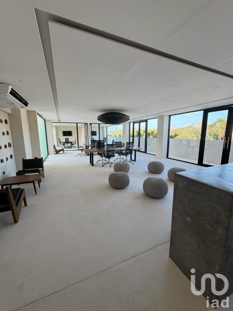 Estudio Amueblado en RENTA en espectacular Condo en Tulum