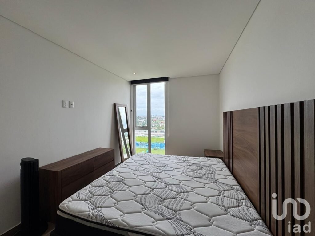 RENTA DE PENTHOUSE EN PUNTA CASCATTA, LOMAS DE ANGELOPOLIS