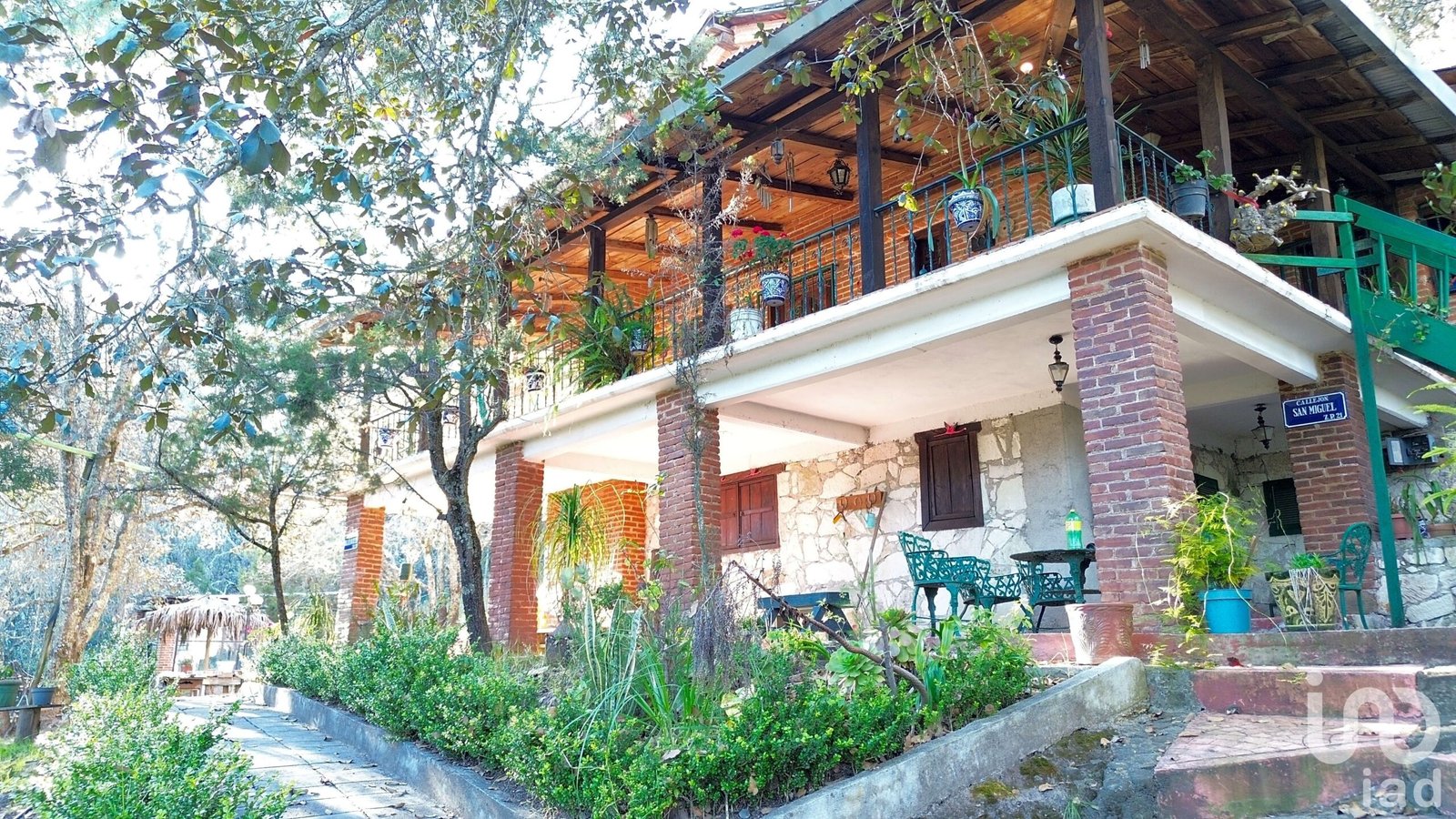 Terreno de 32.5 hectareas con cabaña en el pueblo Mágico de  Mineral del Monte