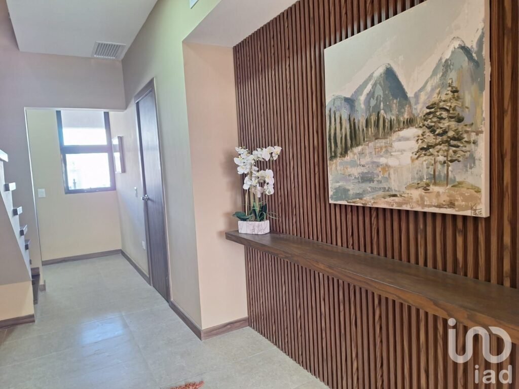 Casa en venta cerca de Puente Zaragoza