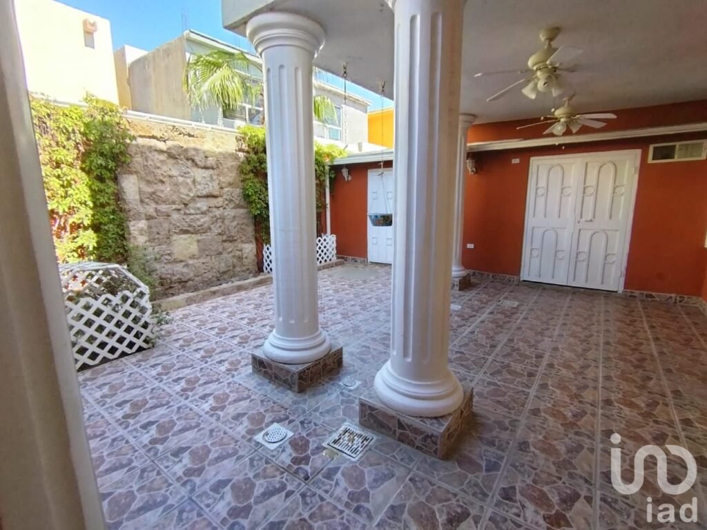 CASA EN VENTA EN FRACC. HACIENDA DE LOS NOGALES, ETAPA VI