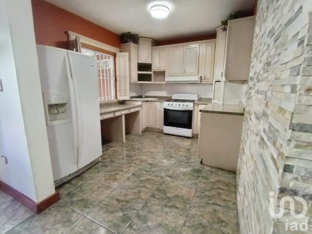 CASA EN VENTA EN FRACC. HACIENDA DE LOS NOGALES, ETAPA VI