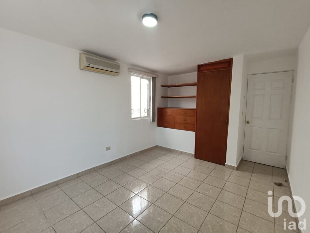 Renta de Casa en Cerradas de Anáhuac, Escobedo- Espaciosa y funcional