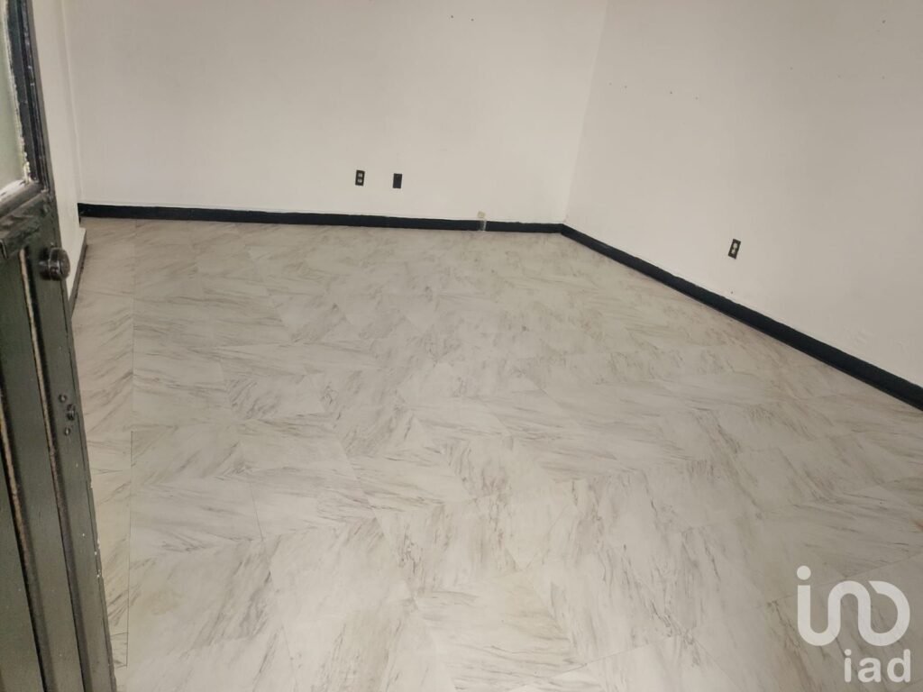 CASA EN RENTA  AMPLIA EN VICENTE VILLADA CD. NEZAHUALCOYOTL