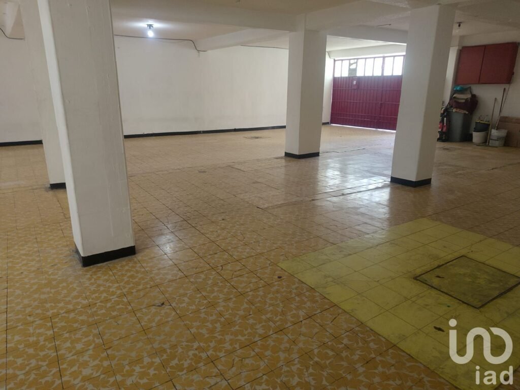 CASA EN RENTA  AMPLIA EN VICENTE VILLADA CD. NEZAHUALCOYOTL