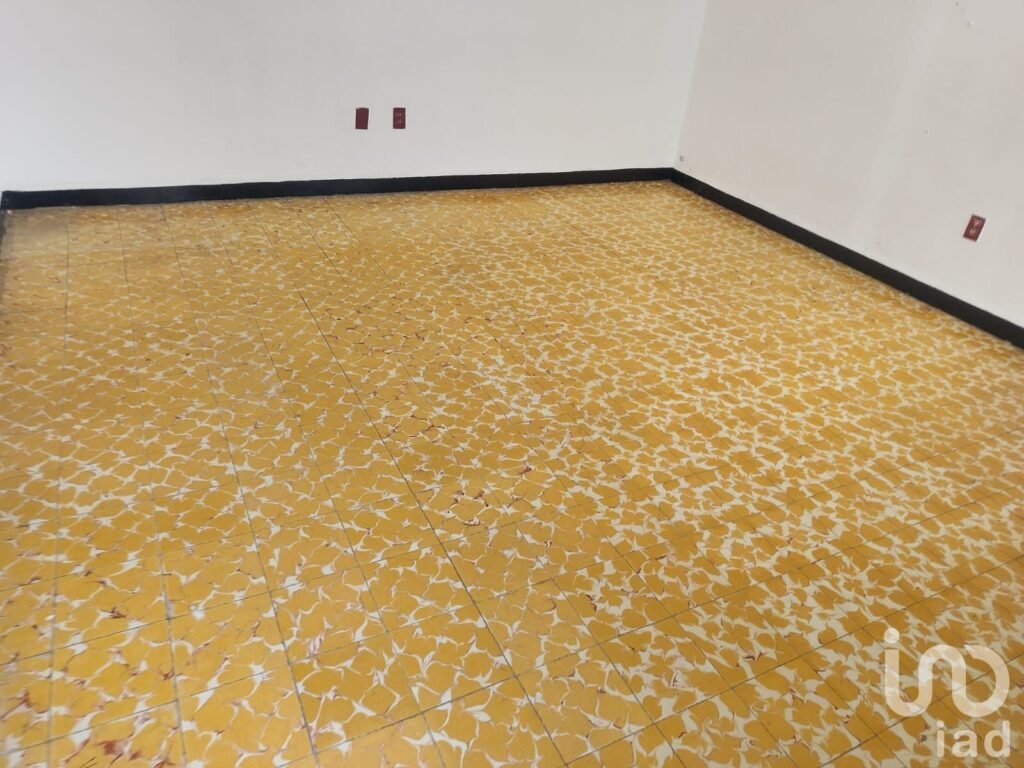 CASA EN RENTA  AMPLIA EN VICENTE VILLADA CD. NEZAHUALCOYOTL