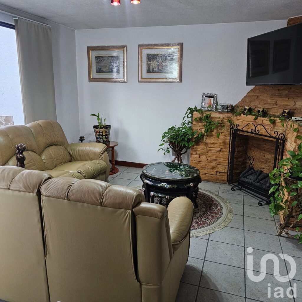 Casa en venta en Rincón Campestre a dos cuadras de Constituyentes Queretaro