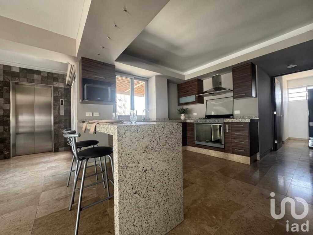 Departamento amueblado en RENTA en Privadas del Pedregal frente al Poder Judicial en San Luis Potosi