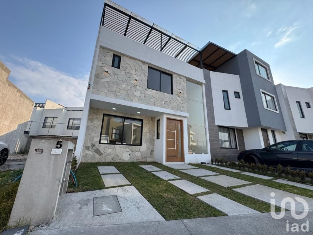 Casa en Venta en Residencial Esmeralda IV