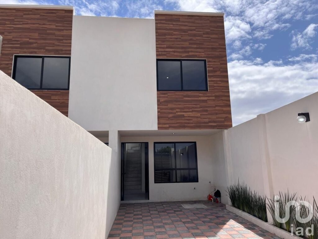 Casa en venta en San Alfonso, Puebla (a unas calles de la 16 de Septiembre) con 88m2 de construcción