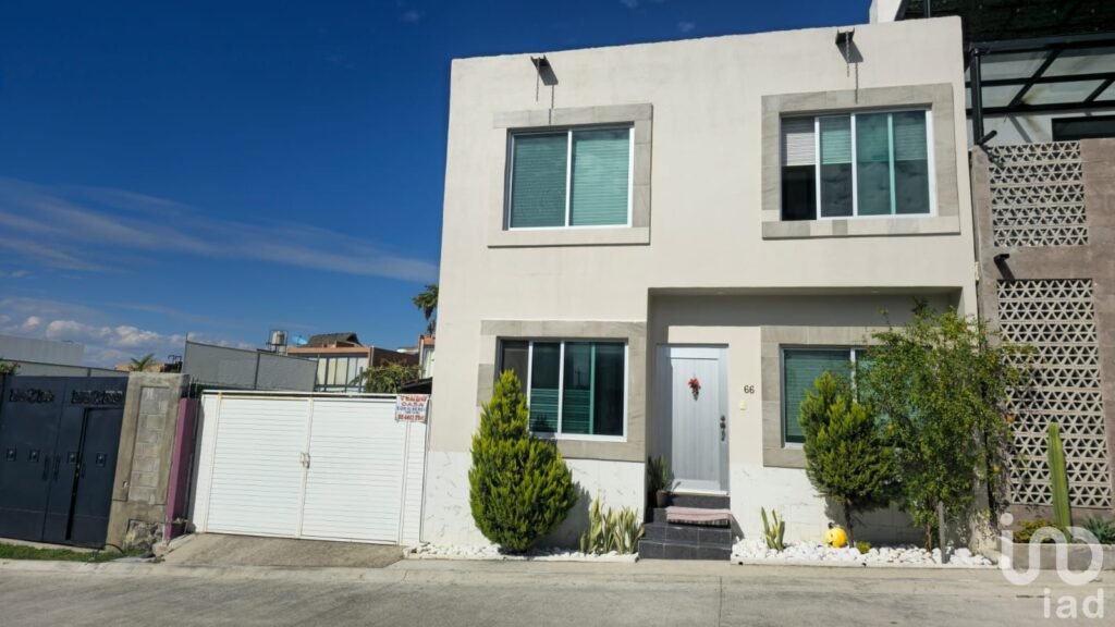 CASA EN VENTA EN TABBACHIN L 66 CON LOMAS DE AIYANA