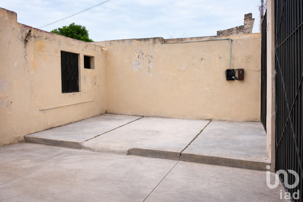 CASA EN VENTA PARA REMODELAR EN CENTRO DE MÉRIDA, YUCATÁN, ZONA SANTIAGO