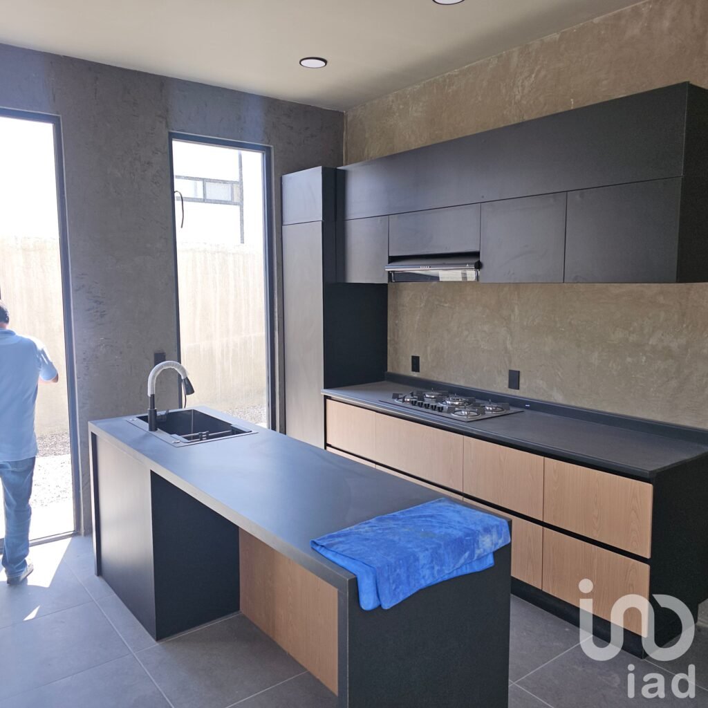 Casa en venta en condominio Zenit, Altos de Juriquilla. Queretaro