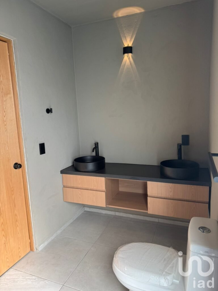 Casa en venta en condominio Zenit, Altos de Juriquilla. Queretaro