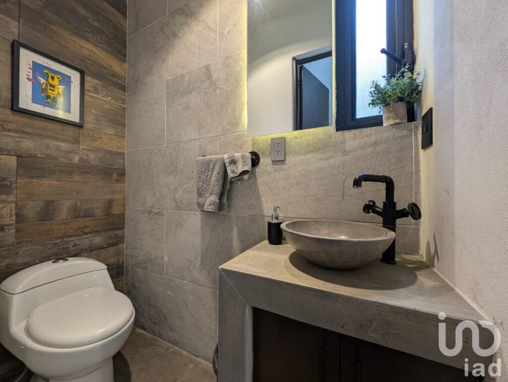 VENTA DE CASA CON ALBERCA EN XOCHITEPEC MORELOS