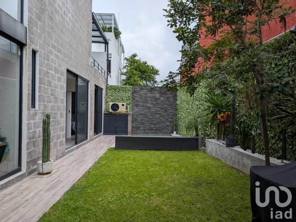 VENTA DE CASA CON ALBERCA EN XOCHITEPEC MORELOS