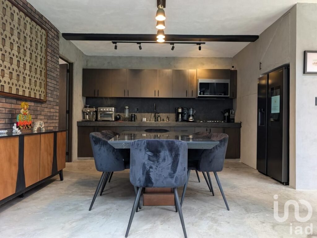 VENTA DE CASA CON ALBERCA EN XOCHITEPEC MORELOS