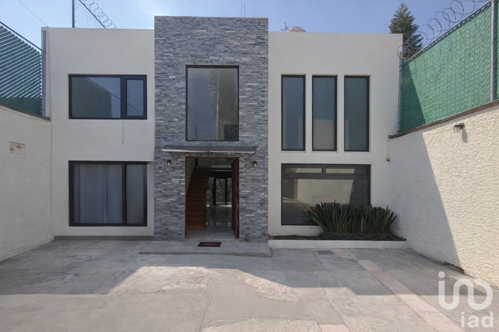 VENTA San Jerónimo: vive hoy, invierte para siempre