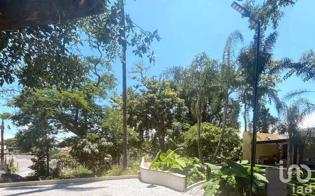 Terreno en Residencial  Acapantzingo de  240 m2 en zona premium