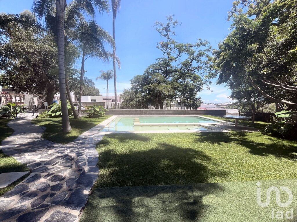 Terreno en Residencial  Acapantzingo de  240 m2 en zona premium