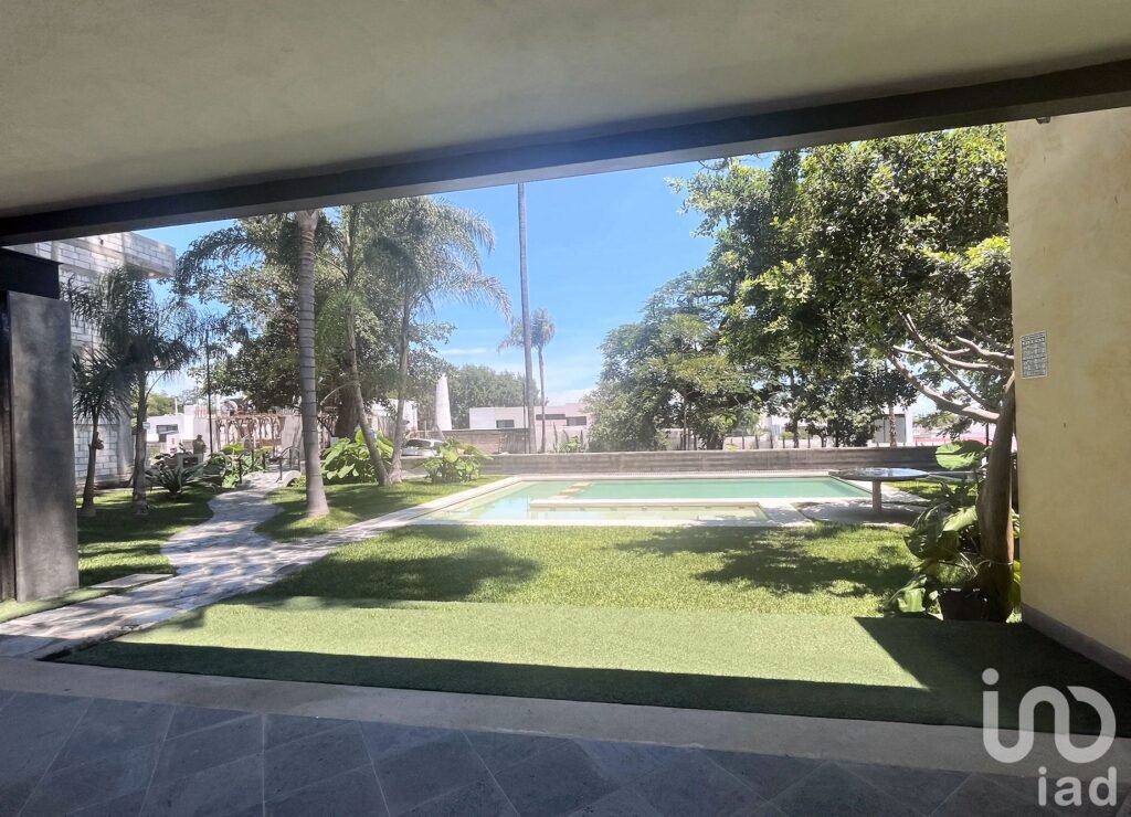 Terreno en Residencial  Acapantzingo de  240 m2 en zona premium