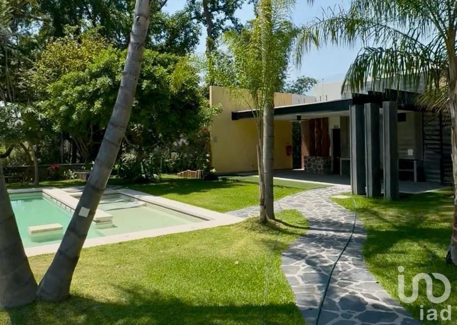 Terreno en Residencial  Acapantzingo de  240 m2 en zona premium