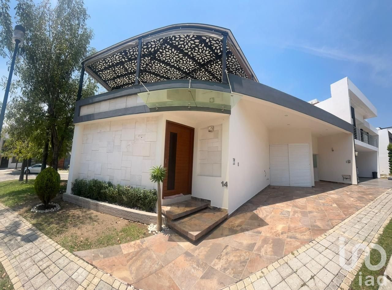 Casa en Venta en Lomas de Angelopolis III Parque Potosi