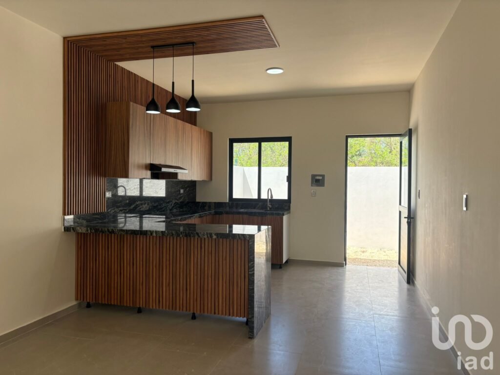 Casa de una planta en privada al norte de Mérida 3 recámaras Conkal