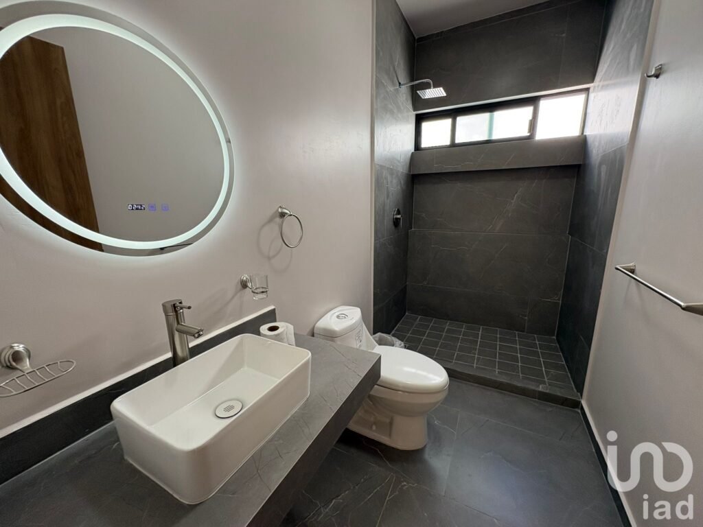 Casa de una planta en privada al norte de Mérida 3 recámaras Conkal