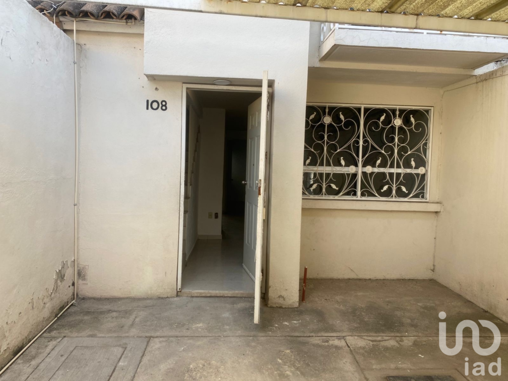 Casa en venta Fracc. La Condesa León, Gto. Cerca de Soriana Satélite.  Infonavit o contado