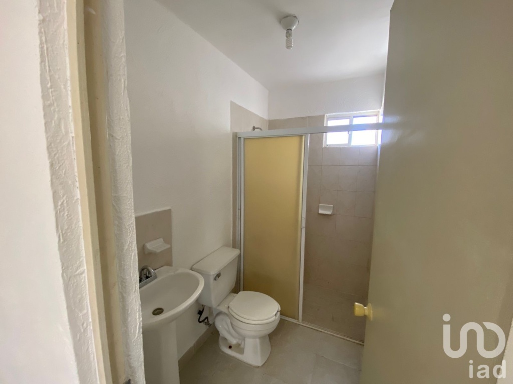 Casa en venta Fracc. La Condesa León, Gto. Cerca de Soriana Satélite.  Infonavit o contado