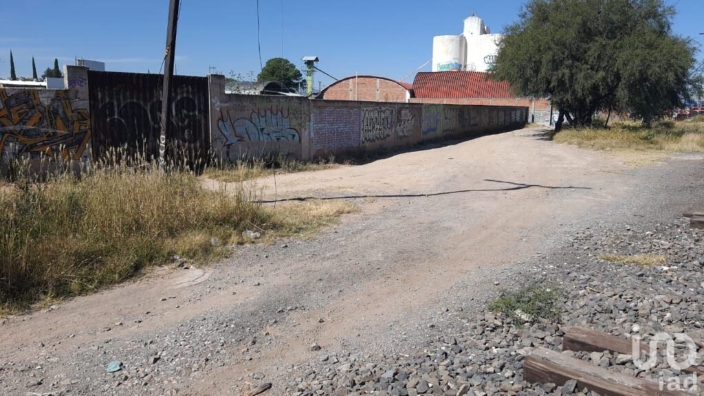 RENTA DE TERRENO PARA  BODEGA  EN CENTRO DE SAN JUAN DEL RIO  QUERETARO
