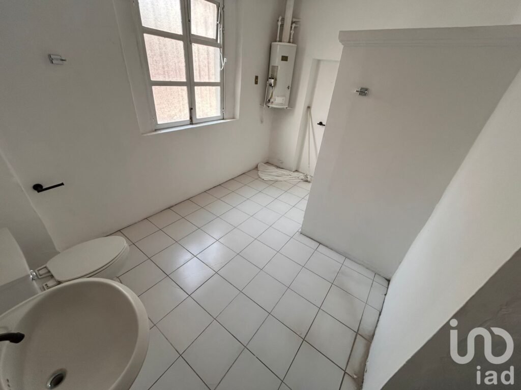 Propiedad en Renta, Centro histórico Querétaro, casona colonial antigua con alto potencial comercial