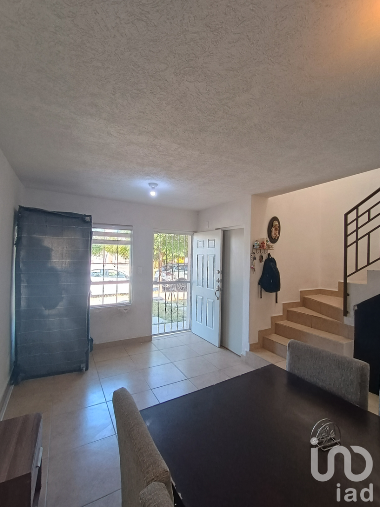 CASA EN VENTA EN FRACC CASTELO II