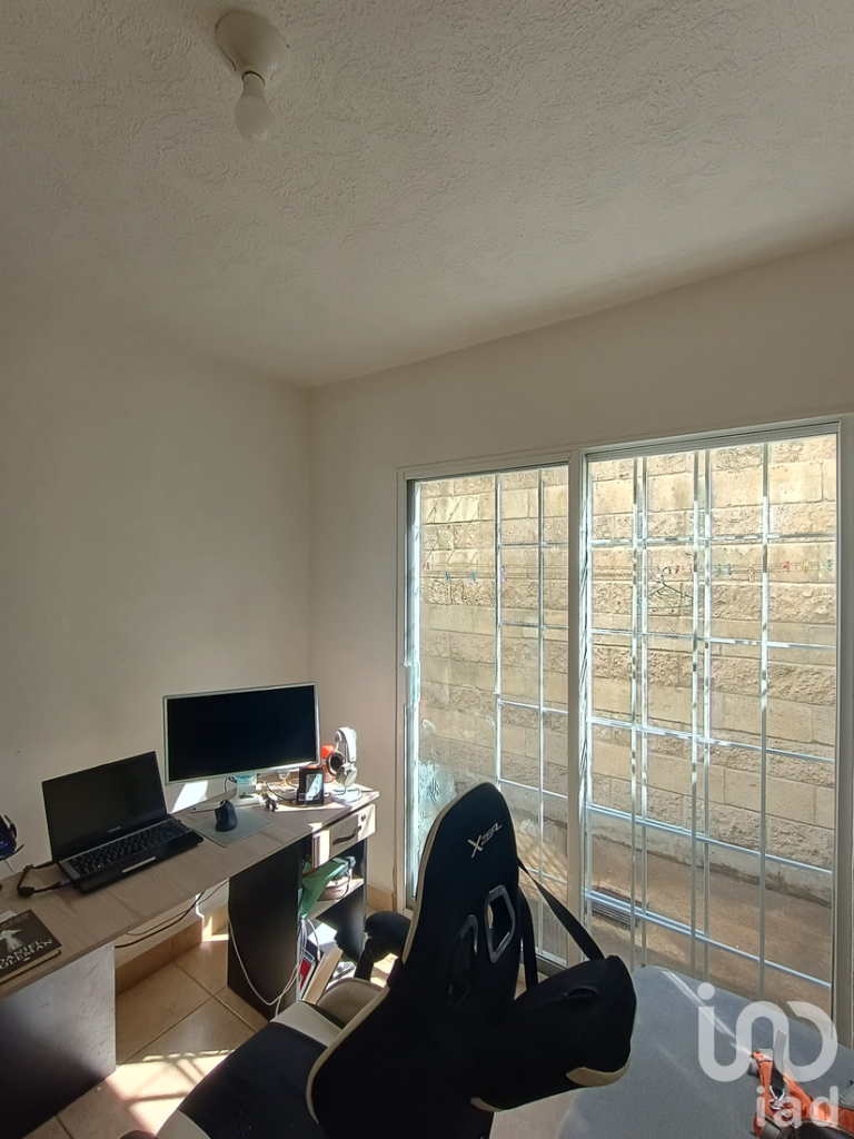 CASA EN VENTA EN FRACC CASTELO II