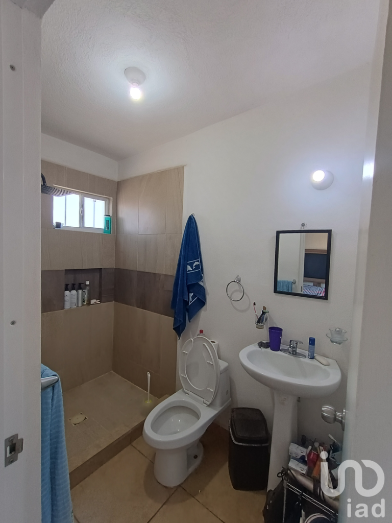 CASA EN VENTA EN FRACC CASTELO II