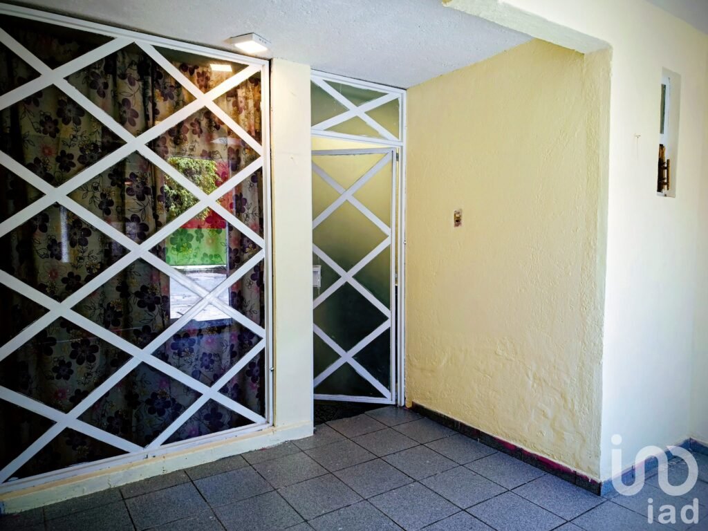 Casa remodelada en venta cerca del Tecnológico de Morelia, excelente ubicación