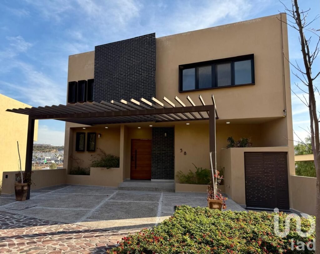CASA EN RENTA ALTOZANO QUERÉTARO
