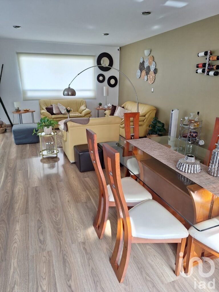 Venta Casa en el Mirador Querétaro con Amplias Recámaras